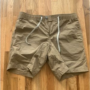 Vuori beige shorts